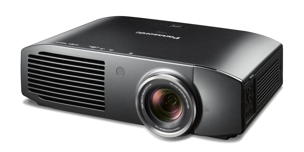 Panasonic przedstawia pierwszy projektor kina domowego 3D Full HD