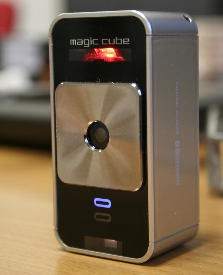 Test subiektywny: Klawiatura Celluon Magic Cube w 5 słowach
