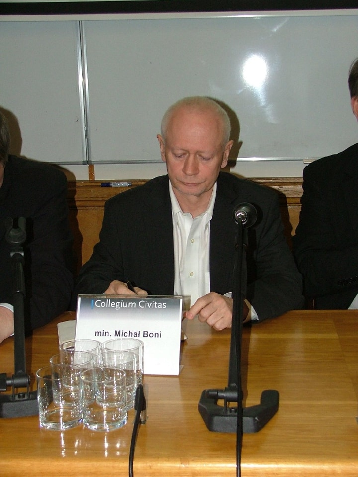 M. Boni: inwestycja w cyfryzację może przynieść miliony złotych oszczędności