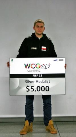 Polak wicemistrzem świata na zawodach World Cyber Games 2012 w Chinach