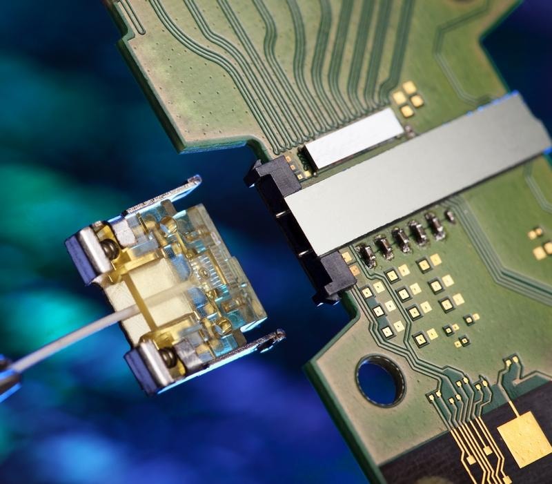 Fotonika krzemowa Intela w zaawansowanej fazie