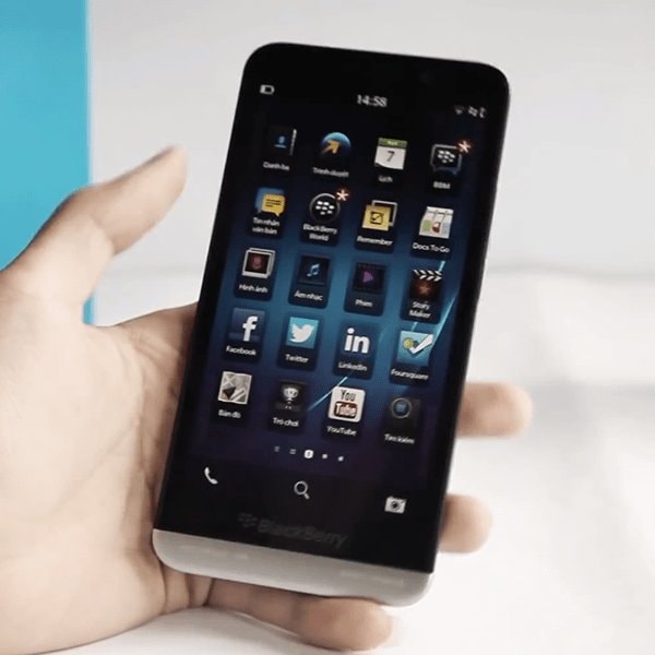 BlackBerry Z30 z 5-calowym ekranem HD