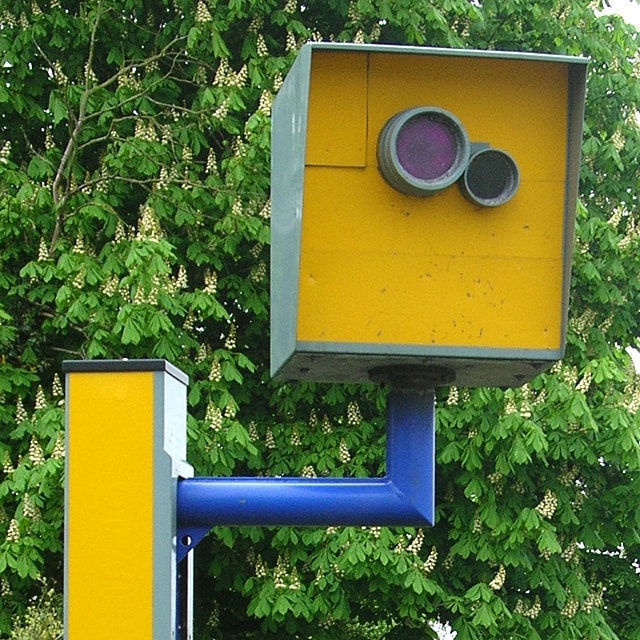 Polacy wygrali z fotoradarami