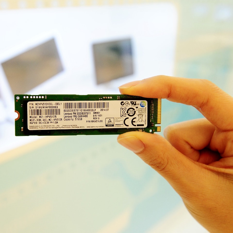 Samsung rozpoczął produkcję ultraszybkich pamięci do notebooków