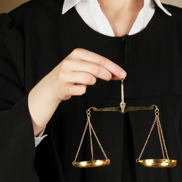 Brytyjskie sądownictwo bierze przykład z… eBay