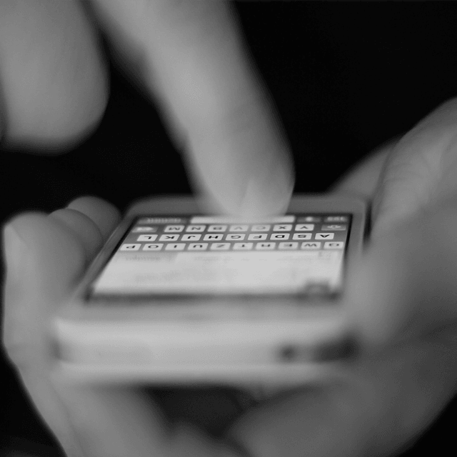 Smartfon, wróg czy przyjaciel kobiety?