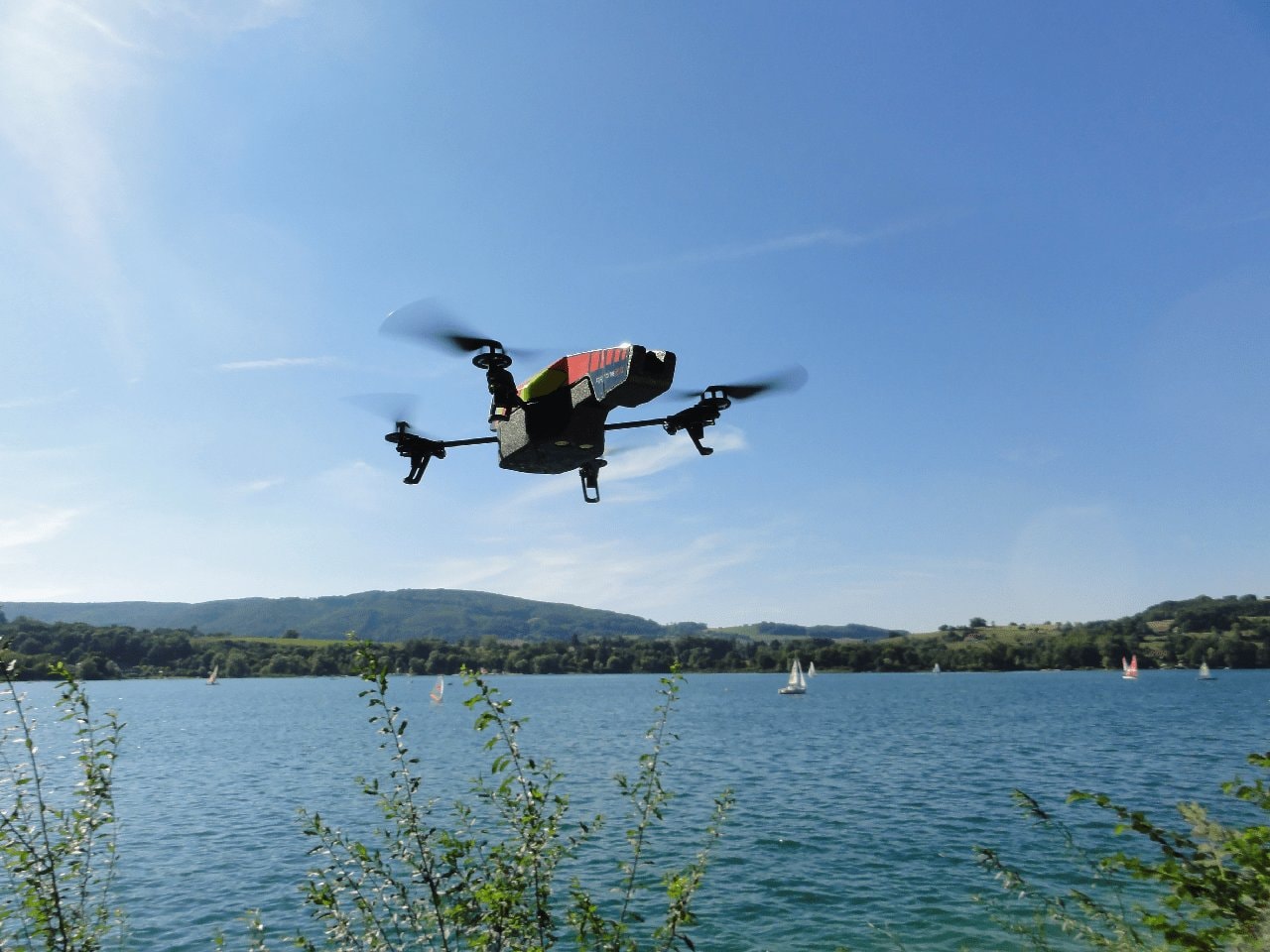 Dronem nie polatasz już niedługo nad terenem zabudowanym
