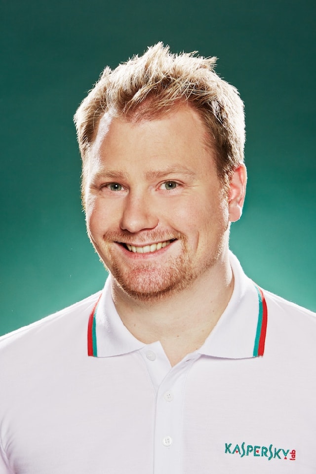 Książka współtworzona przez… eksperta od hakingu