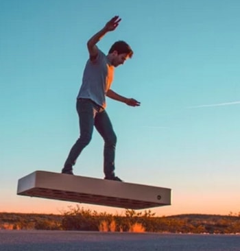 ArcaBoard – lewitująca deskorolka z prawdziwego zdarzenia