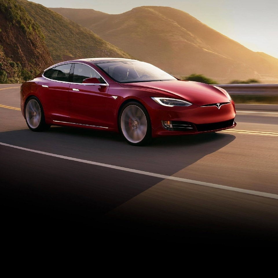 Nowa Tesla S P100D: 2,5 sekundy do setki