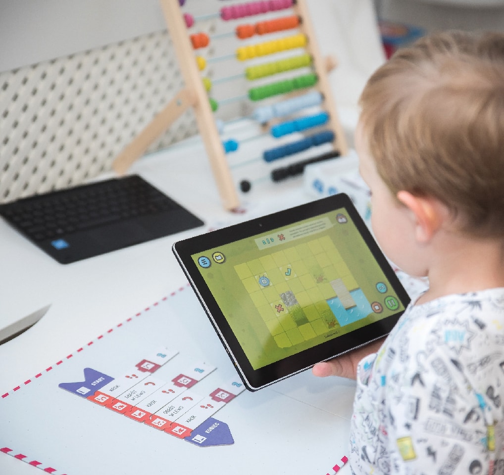 Dzięki tej grze Twoje dziecko pokocha programowanie