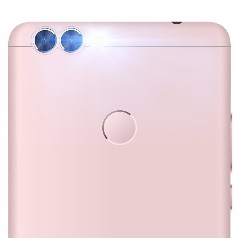 Bluboo Dual: z podwójnym aparatem fotograficznym