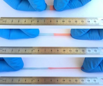 Ten materiał sprawia, że stłuczony ekran smartfona sam się naprawi