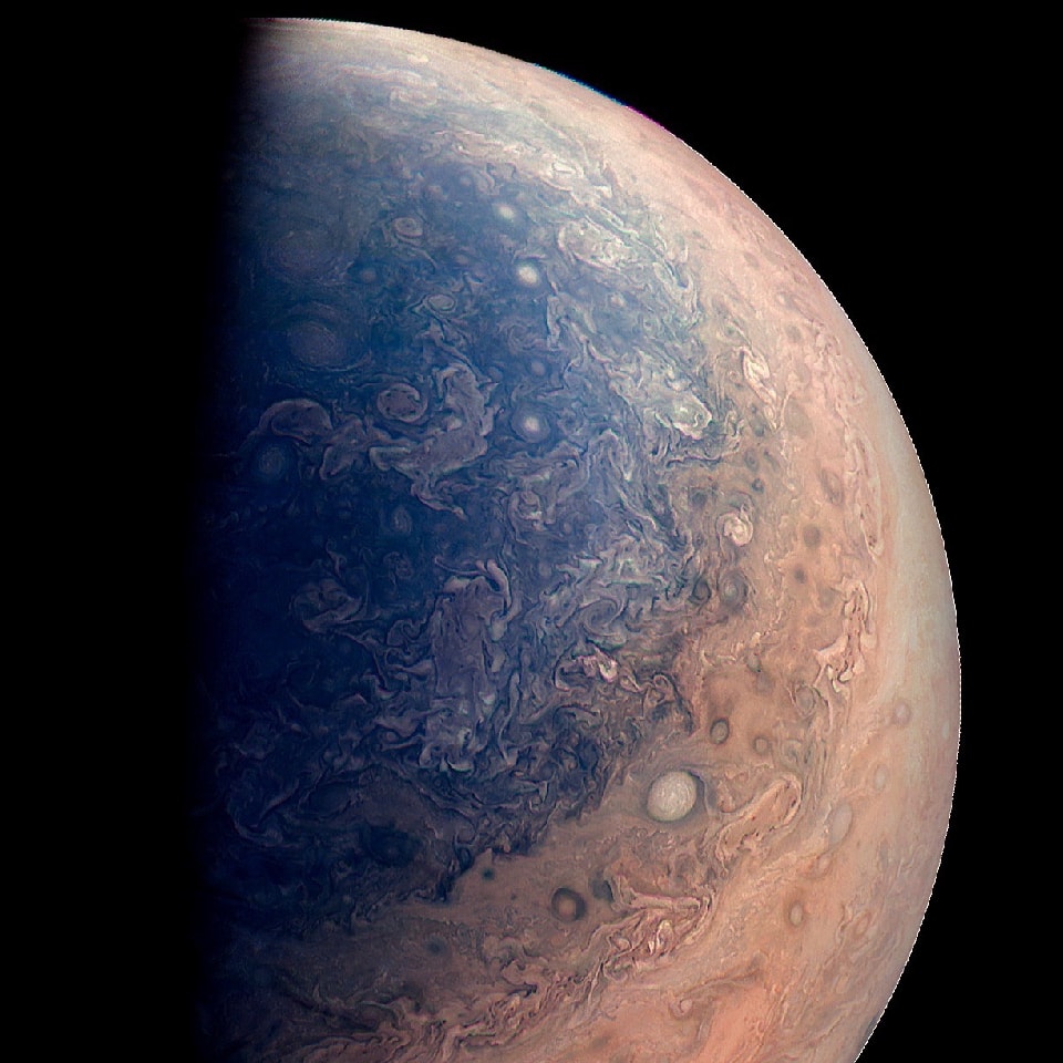 Oszałamiający, kolorowy Jowisz