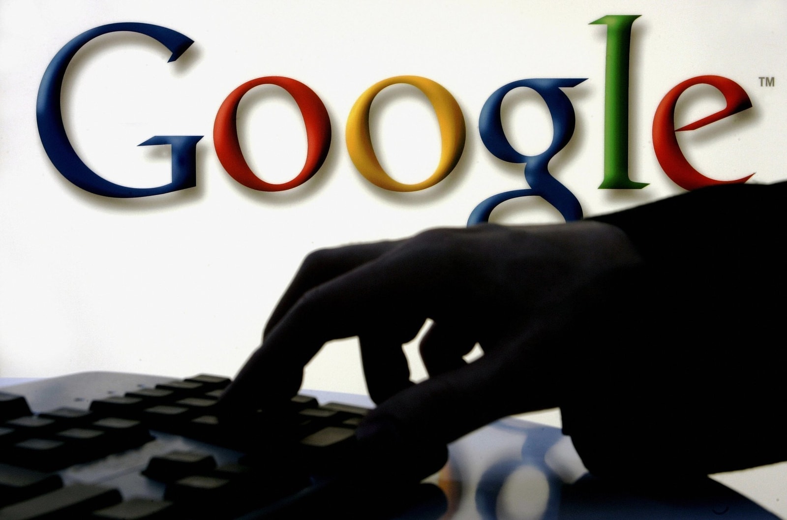 Google usuwa 300 aplikacji z Google Play Store