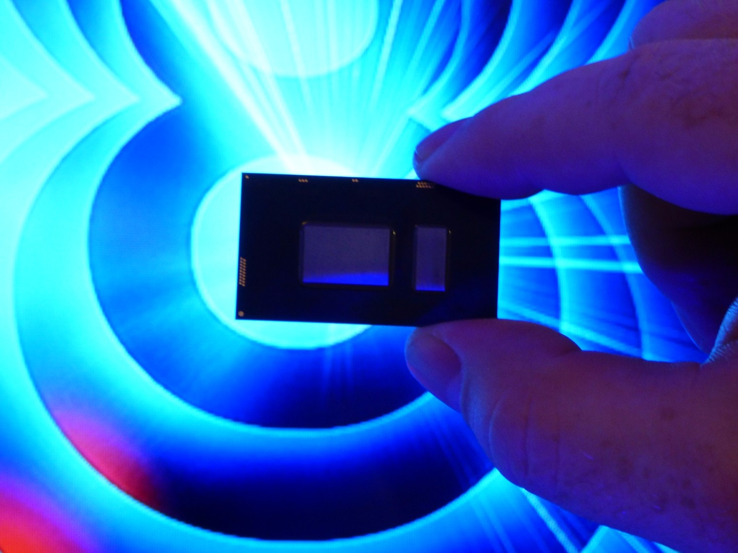 Nowe CPU wykorzystują proces technologiczny 14 nm++, a to w praktyce znacznie bliżej 10 nm niż może się wydawać. 
