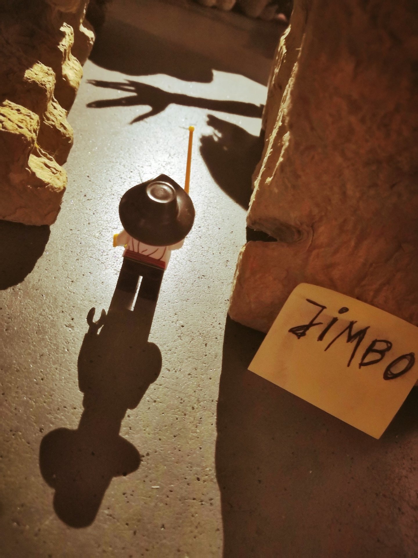 Groza wyłaniająca się zza rogu, dobra gra światłem, całość nasuwająca na myśl skrzyżowanie serii Indiana Jones z serią Obcy. Fotografia została oceniona przez nas jako najlepsza. Gratulujemy zwycięzcy (fot. Jimbo)
