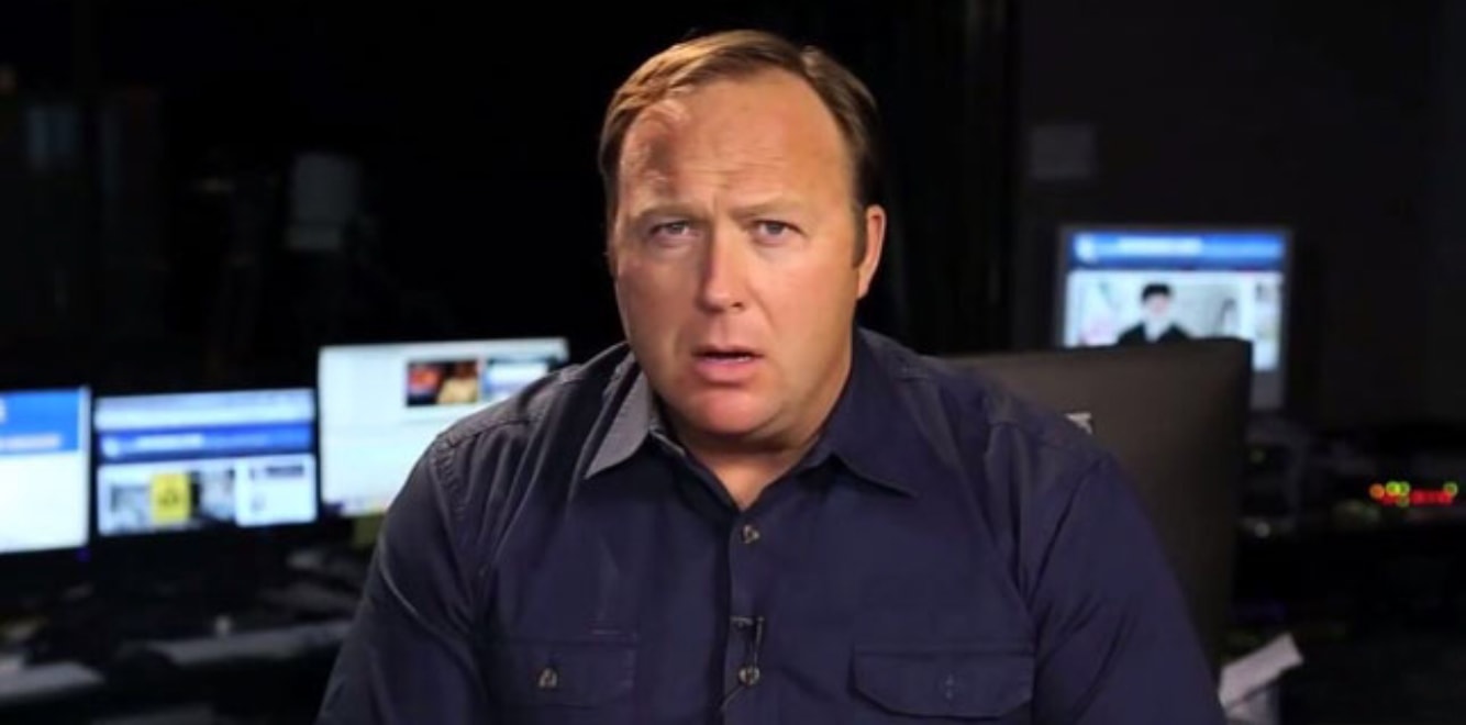 Facebook i YouTube walczą z serwisem InfoWars