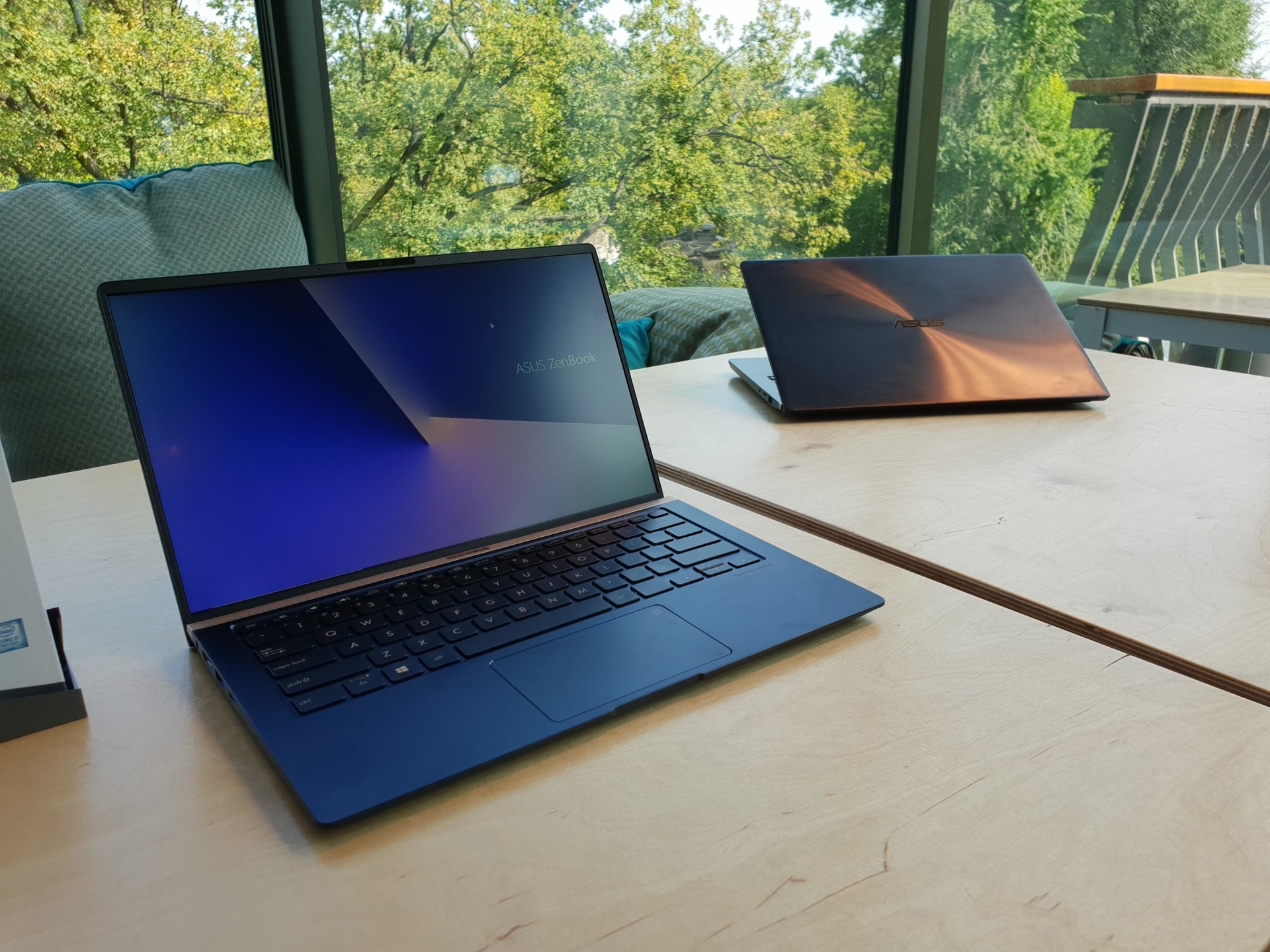 ASUS na IFA: ekran w touchpadzie i dużo połysku