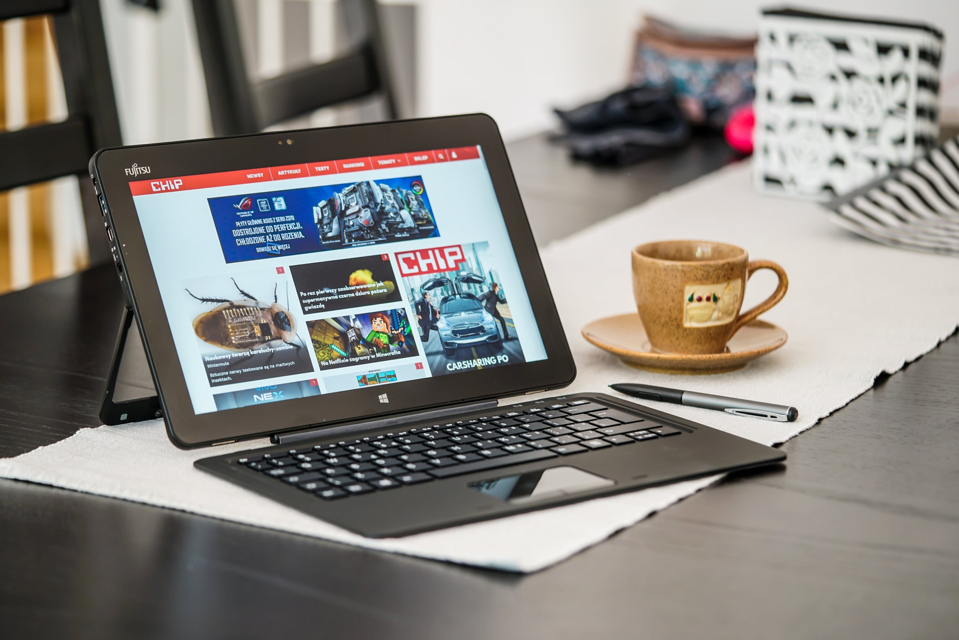 TEST: biznesowy tablet Fujitsu Stylistic R727