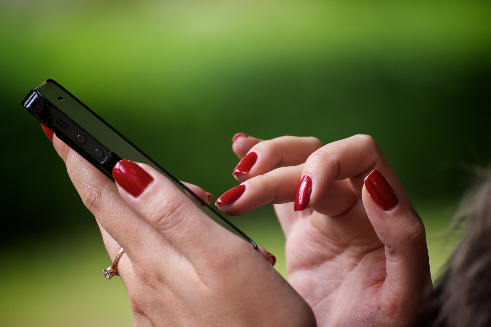 Standard RCS zastąpi SMS-y – tylko kiedy?