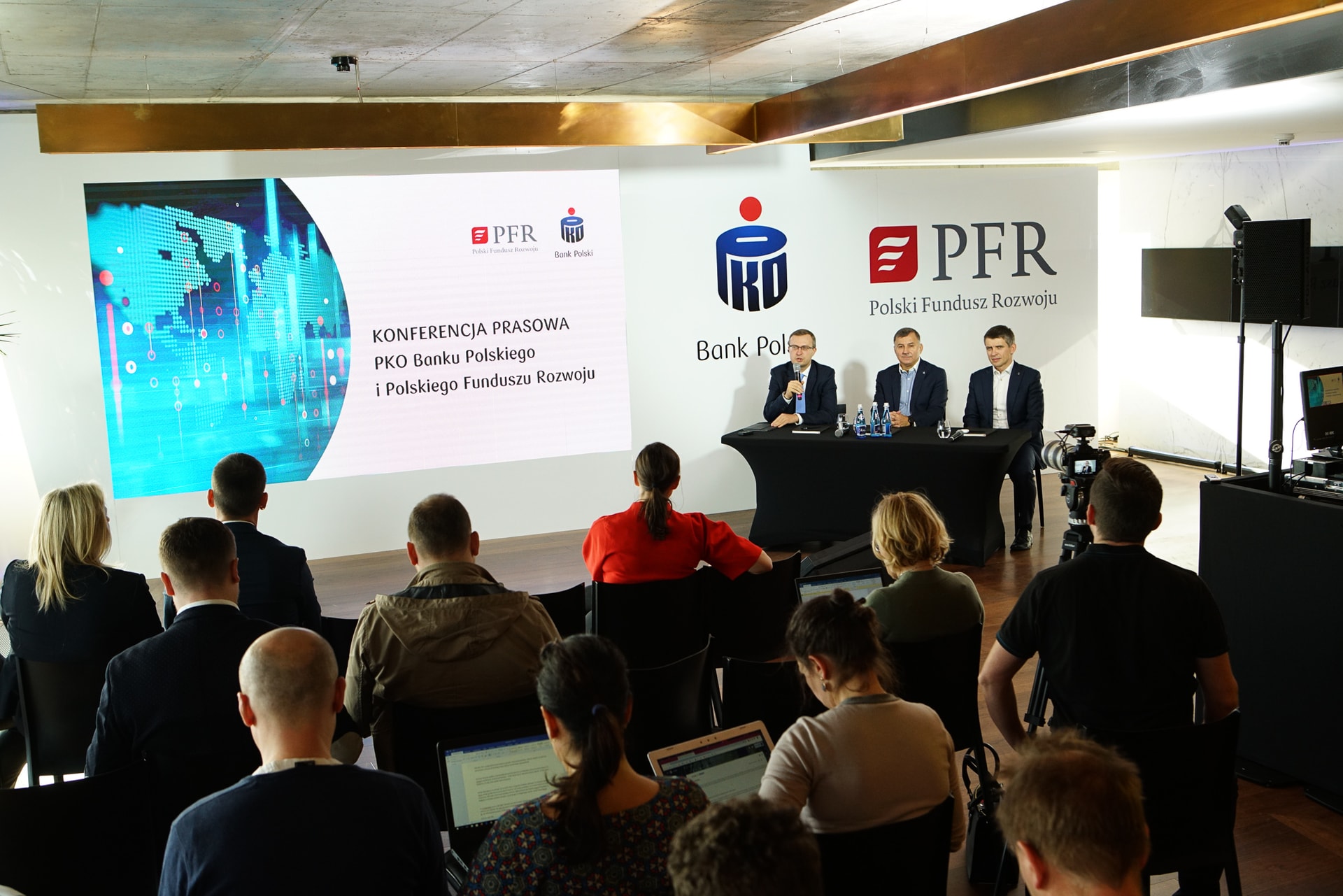 Chmura Krajowa i 100 milionów na start