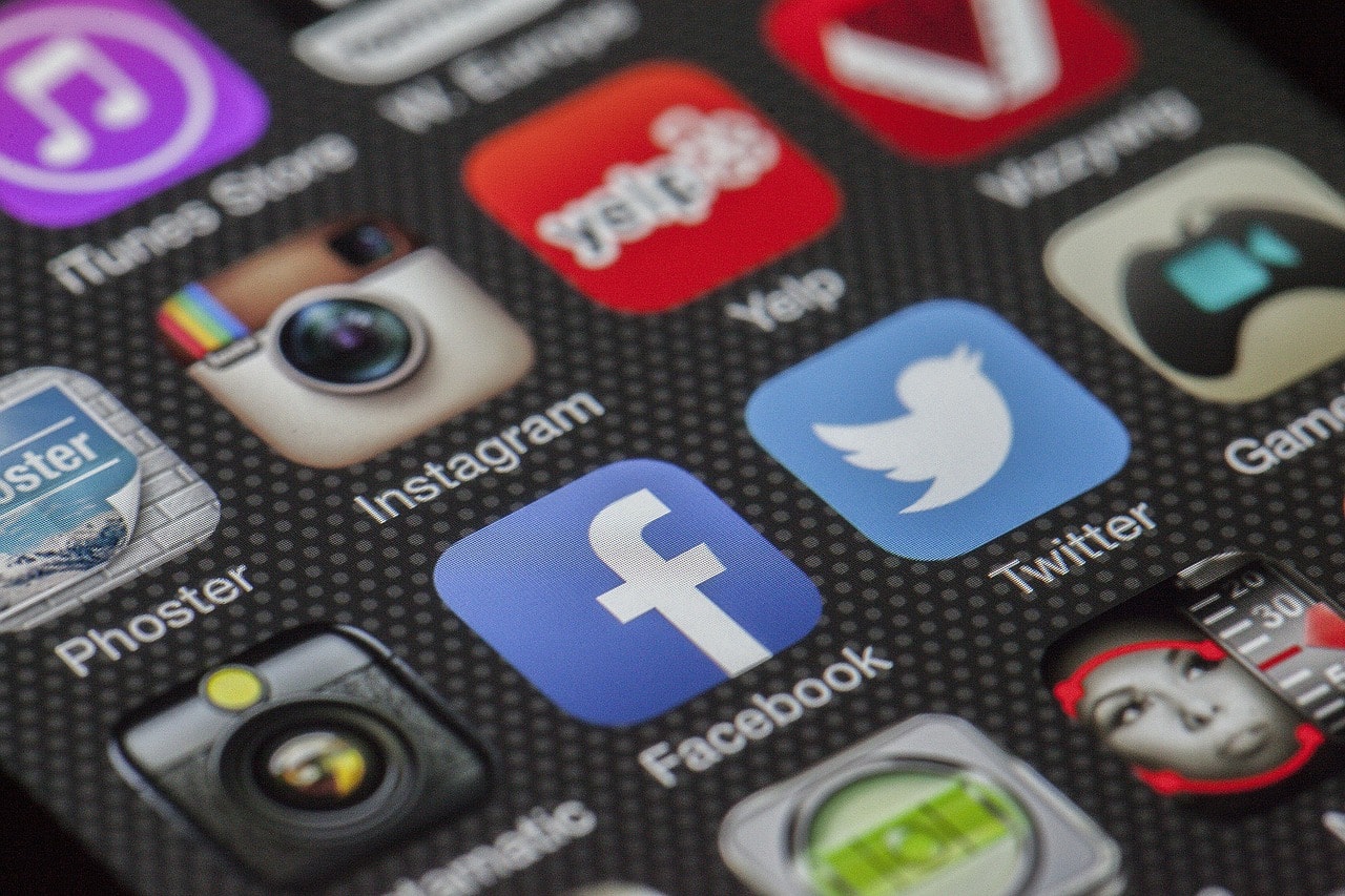 Kradzież danych do Facebooka, może oznaczać włamanie do innych serwisy
