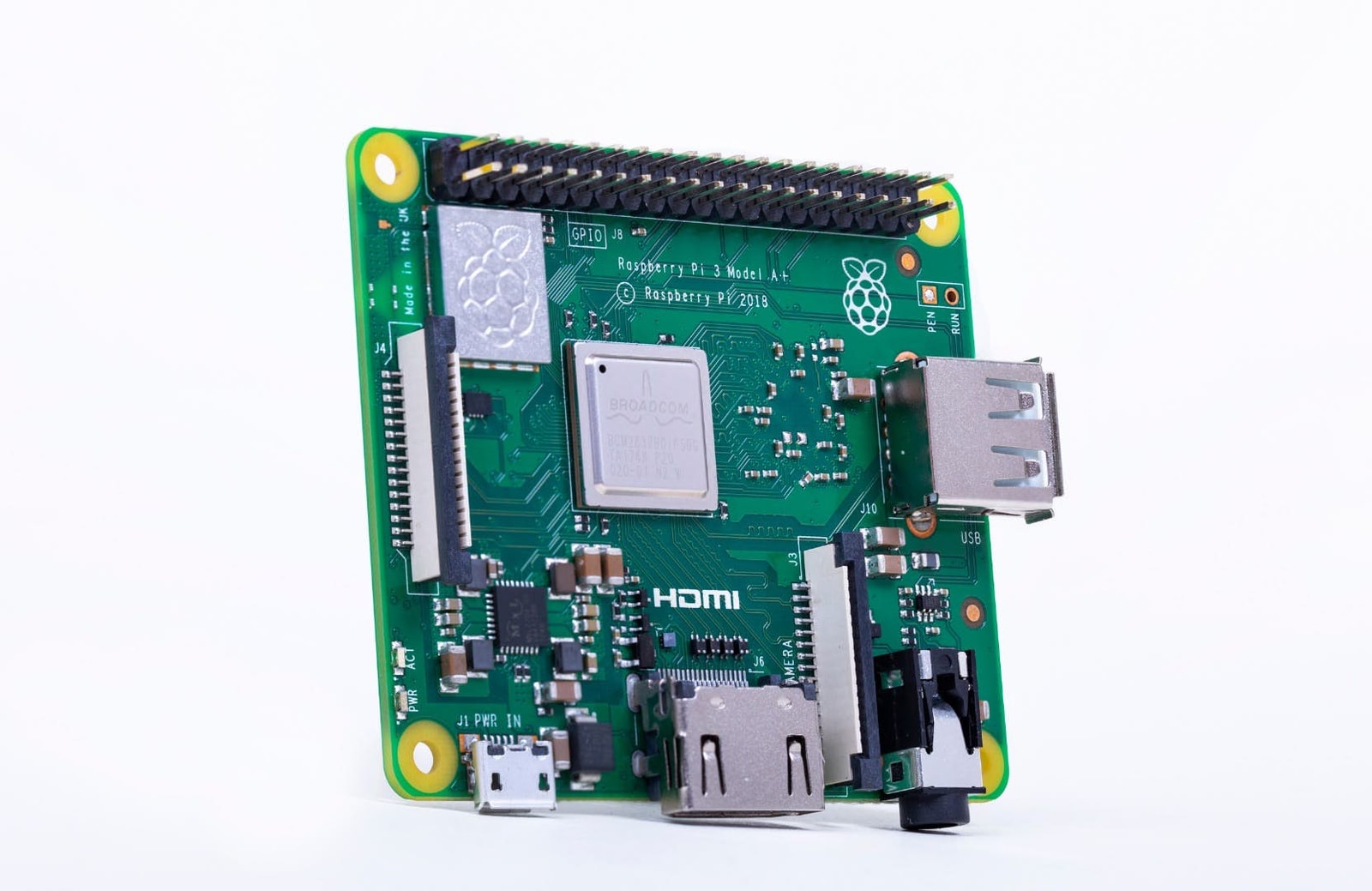 Nowy Raspberry Pi 3 jeszcze mniejszy