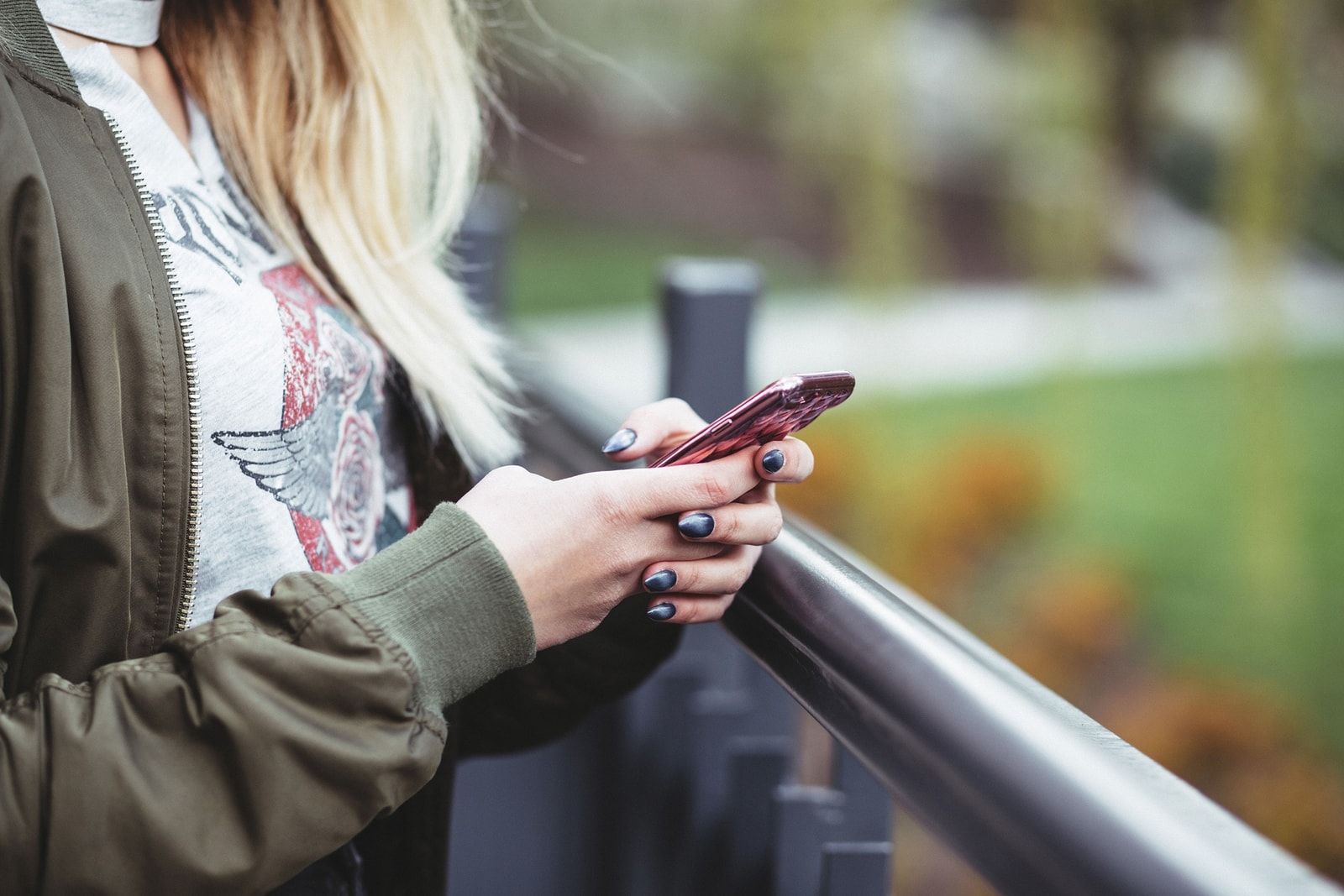 pisanie sms