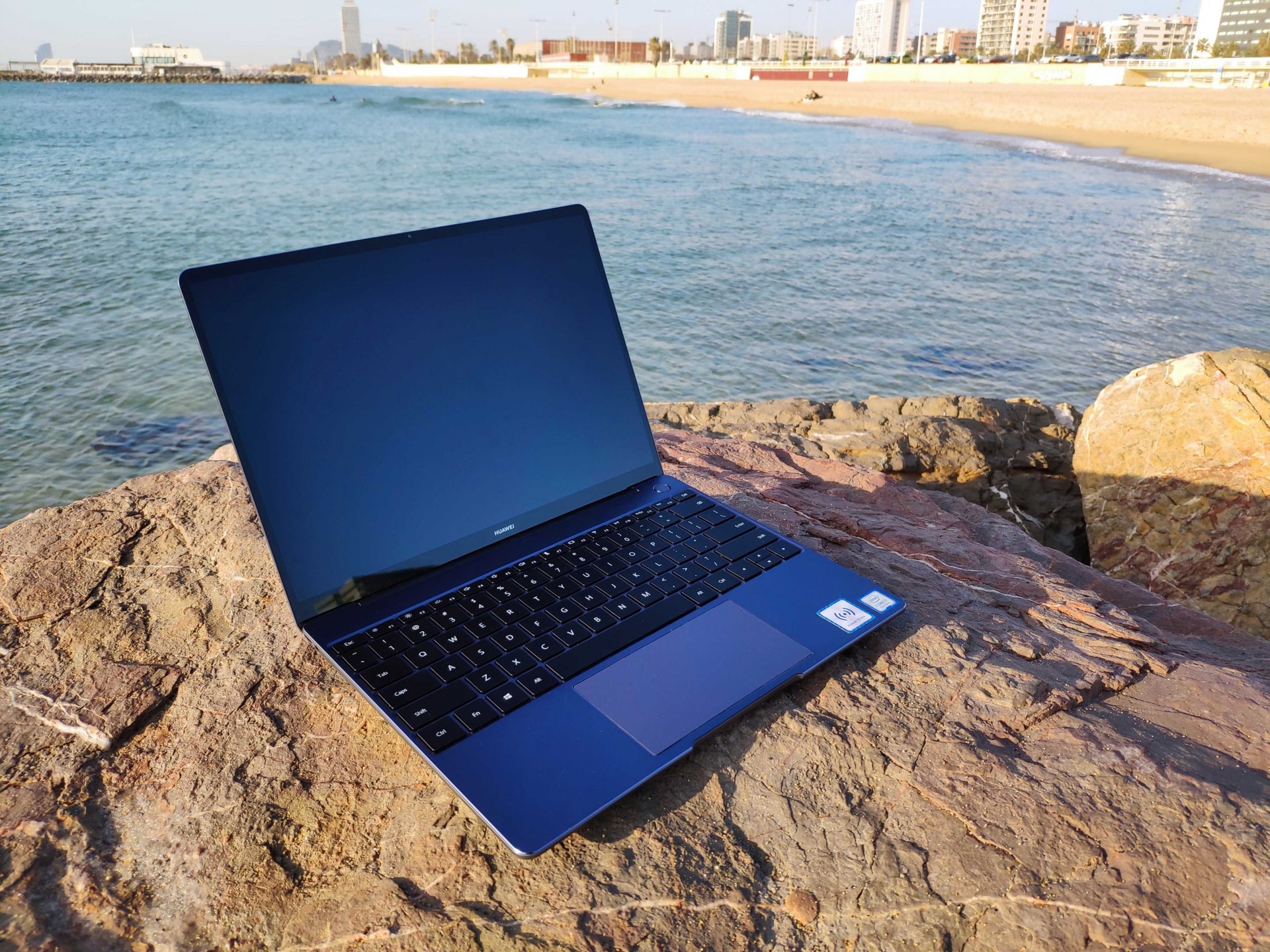 PIERWSZE WRAŻENIA: Nowe laptopy Huawei Matebook