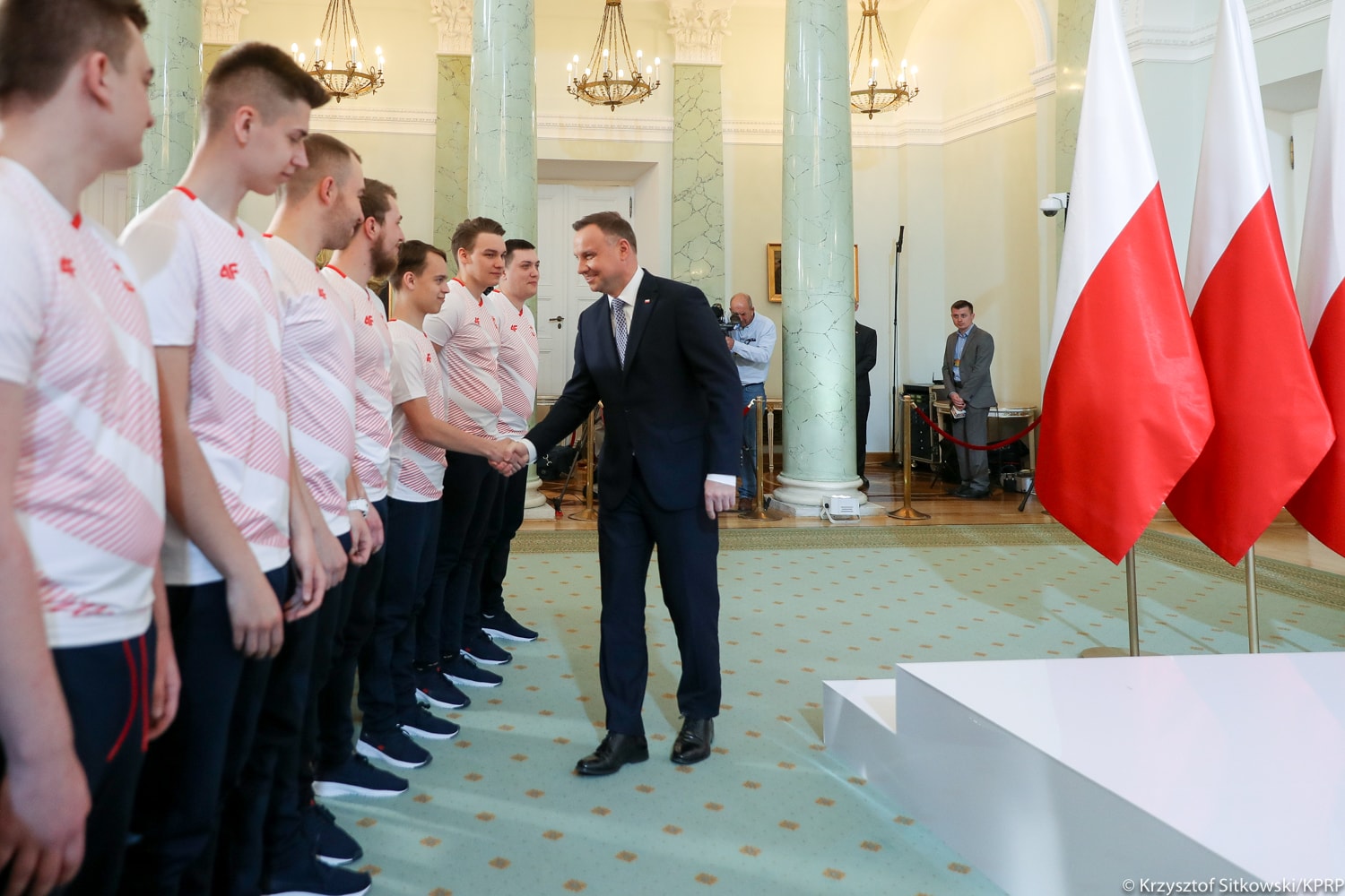 Zawodnicy Narodowej Drużyny Esportu spotkali się z Prezydentem