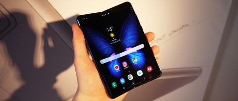 Samsung Galaxy Fold – jaki jest smartfon za blisko 10 tys. zł?