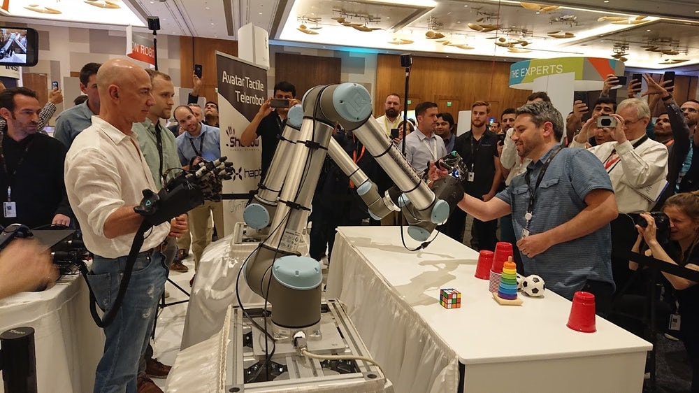 Dexterous Hands – robotyczne dłonie ze “zmysłem” dotyku