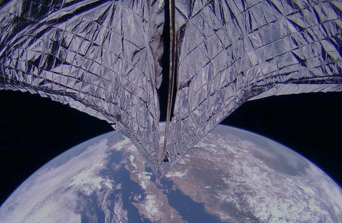 Statek kosmiczny LightSail 2 rozłożył żagiel słoneczny