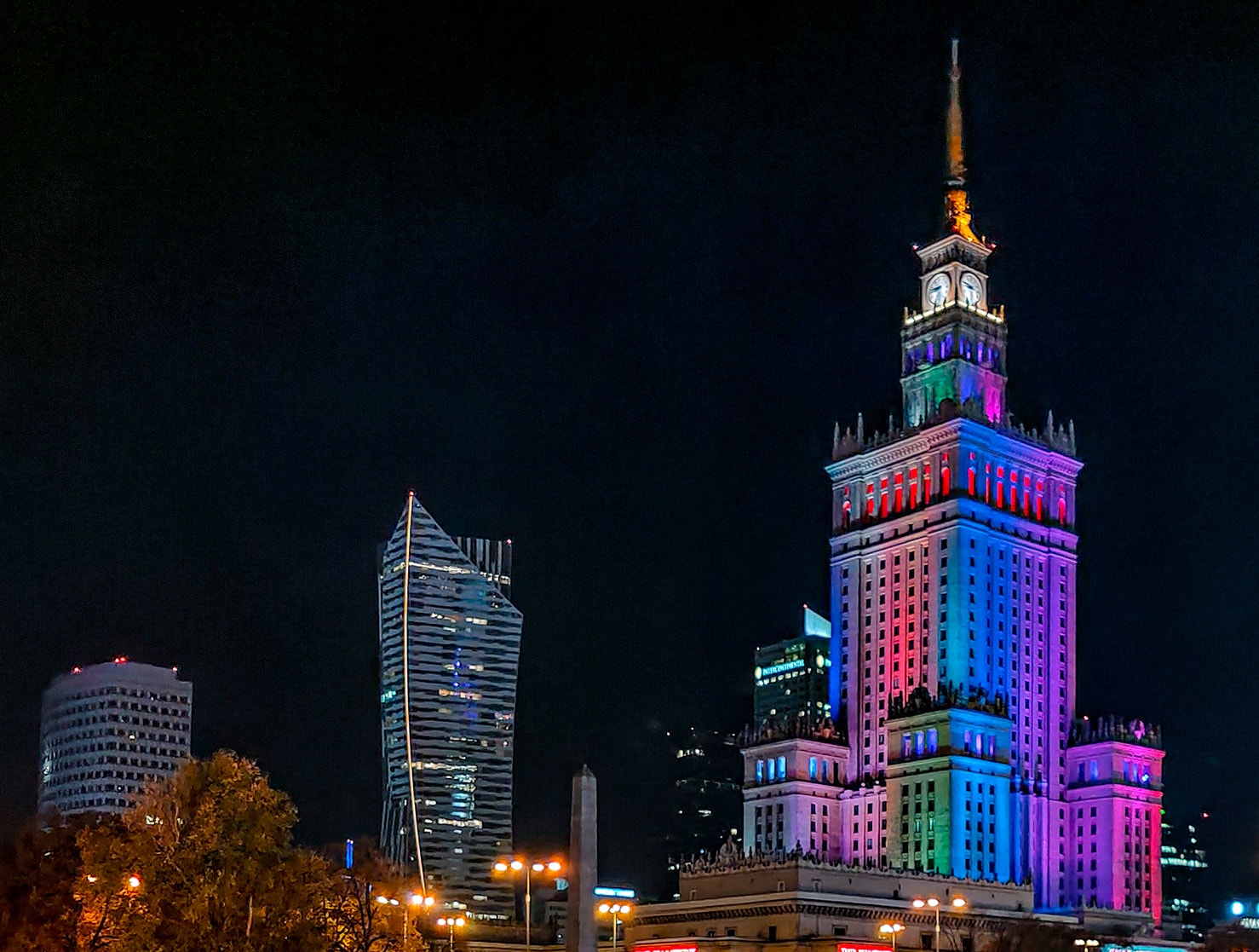 Jak smartfony widzą w nocy