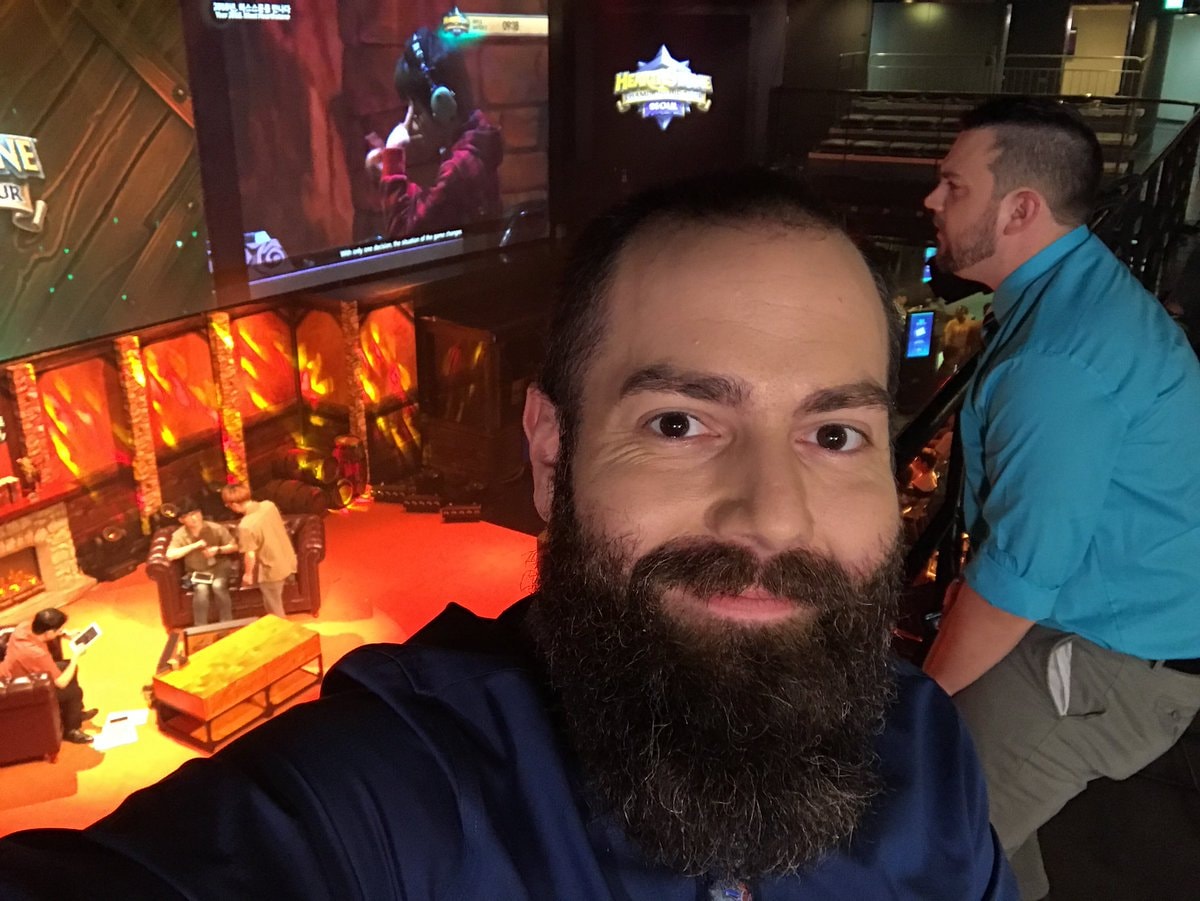 Komentatorzy rozgrywek Hearthstone odchodzą solidaryzując się z zawieszonym zawodnikiem z Hongkongu