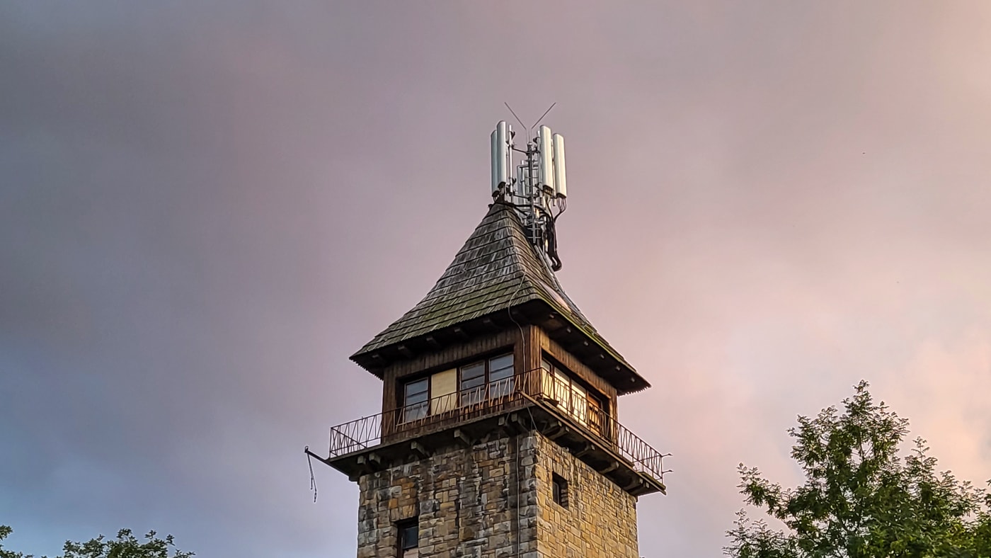 Dzisiaj miała się skończyć aukcja 5G. Co poszło nie tak?