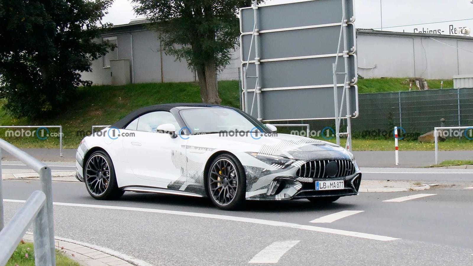 Wyszpiegowany Mercedes-AMG SL nowej generacji, Mercedes-AMG SL nowej generacji,