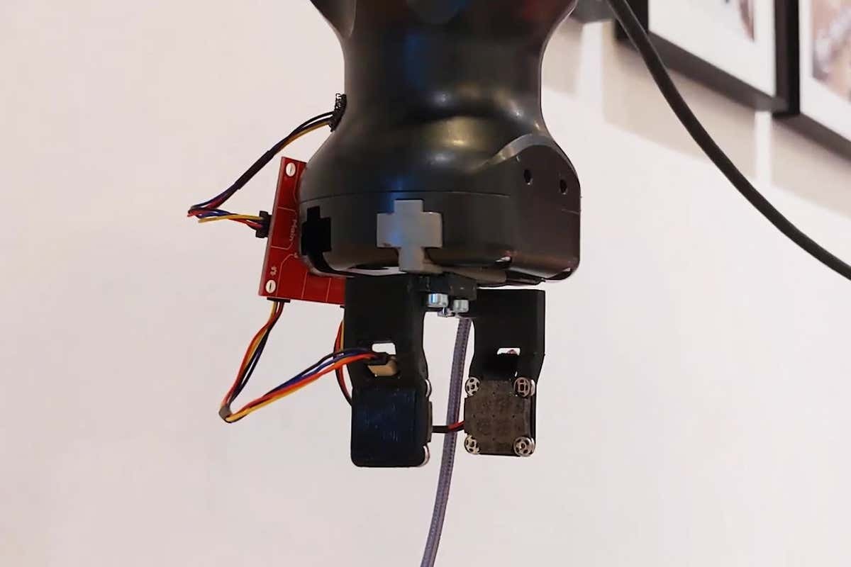 Ta sztuczna skóra zapewnia robotom zmysł dotyku. Może zostać użyta do tworzenia Metawersum