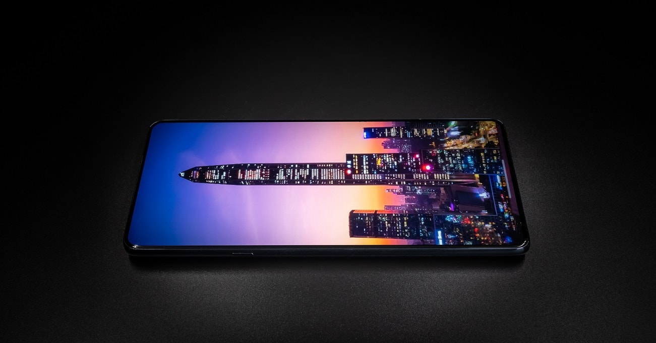 Motorola zapowiada Edge X30 Under Screen Edition