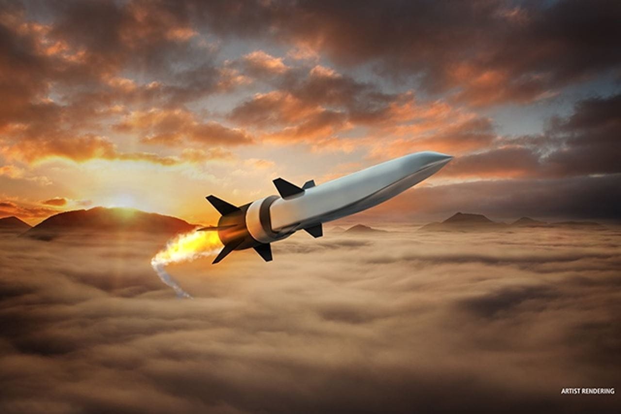 Broń hipersoniczna – czym jest i kto ją ma?