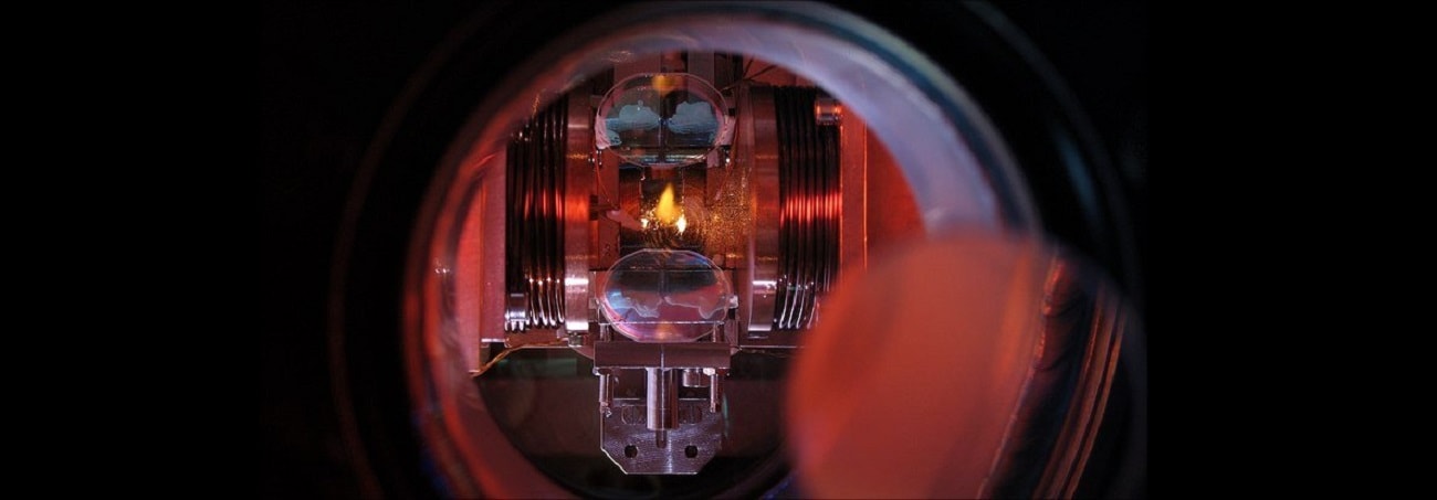 Naukowcy zaobserwowali ciągły kryształ czasu. O co chodzi?