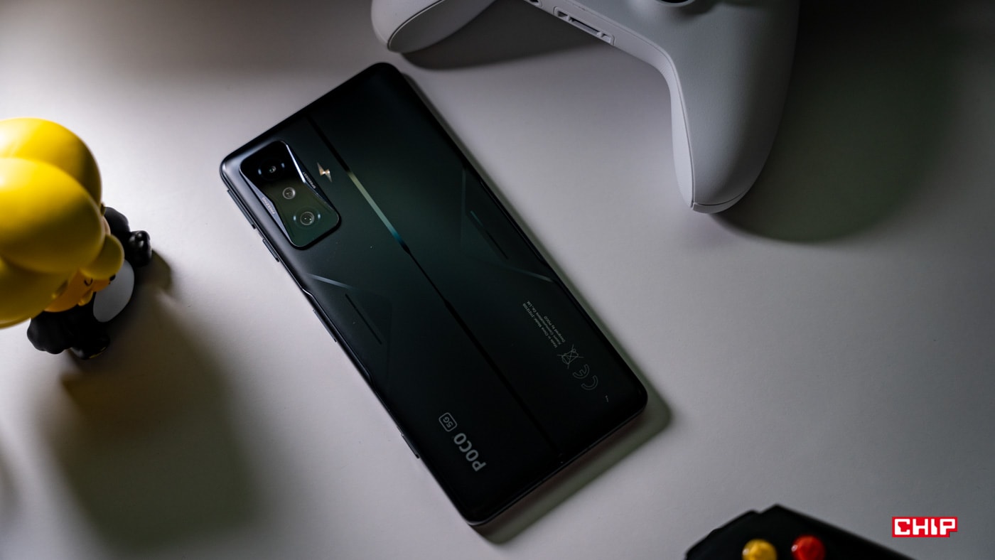POCO F4 GT
