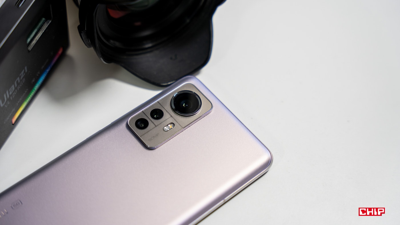 Xiaomi 12
