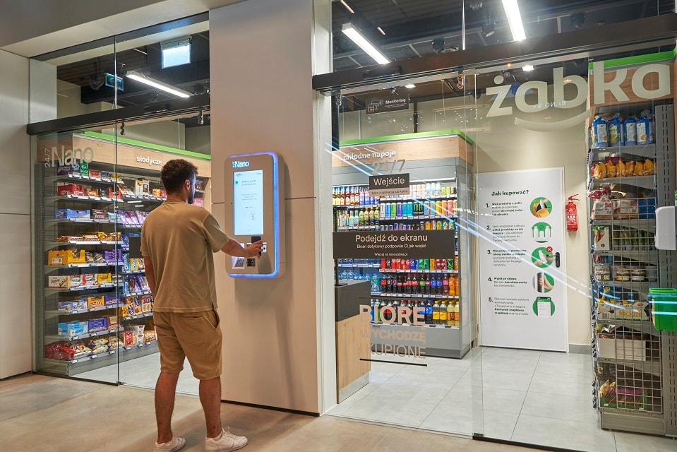 Żabka Nano w Fabryce Norblina