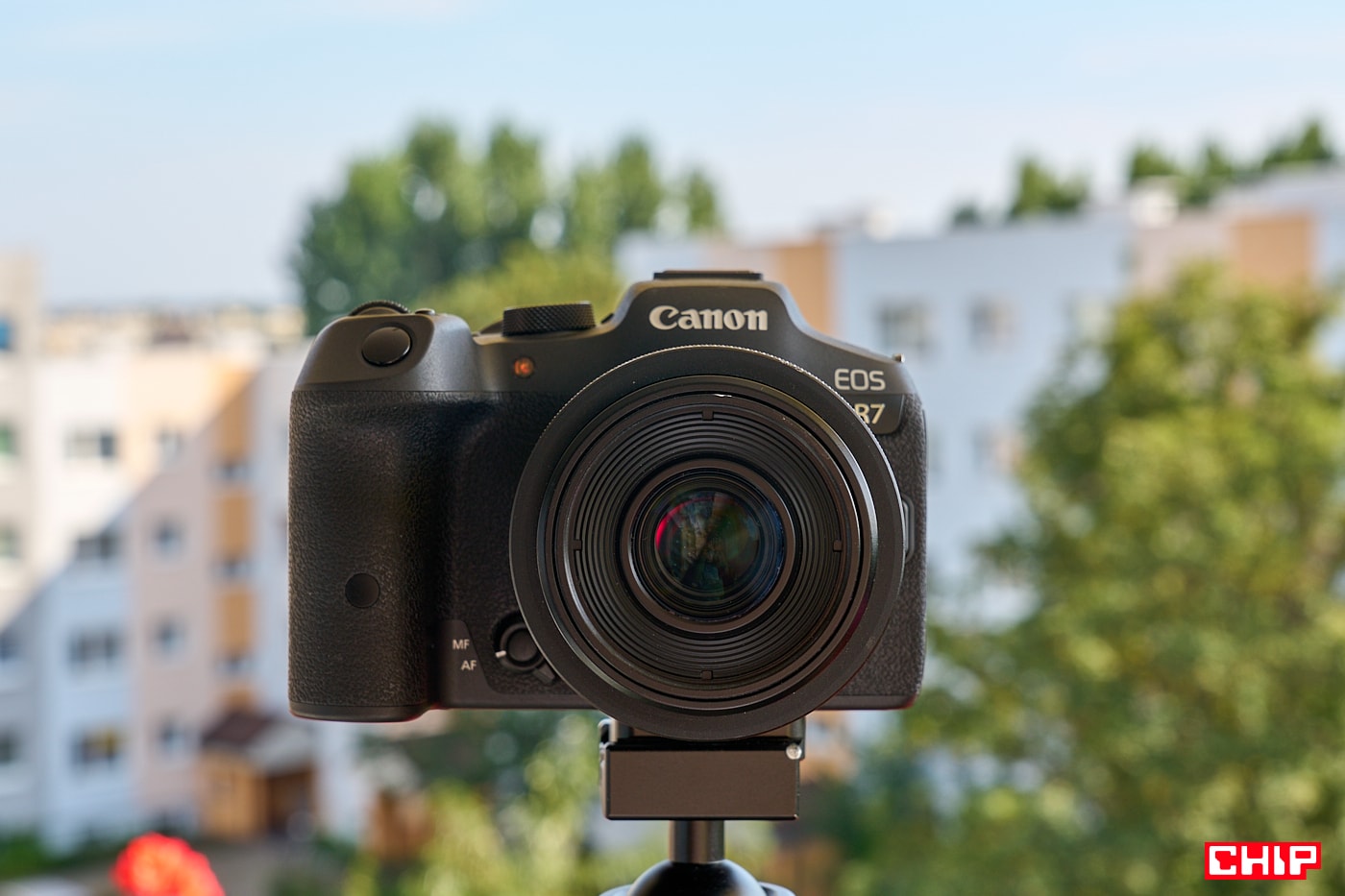 Canon EOS R7