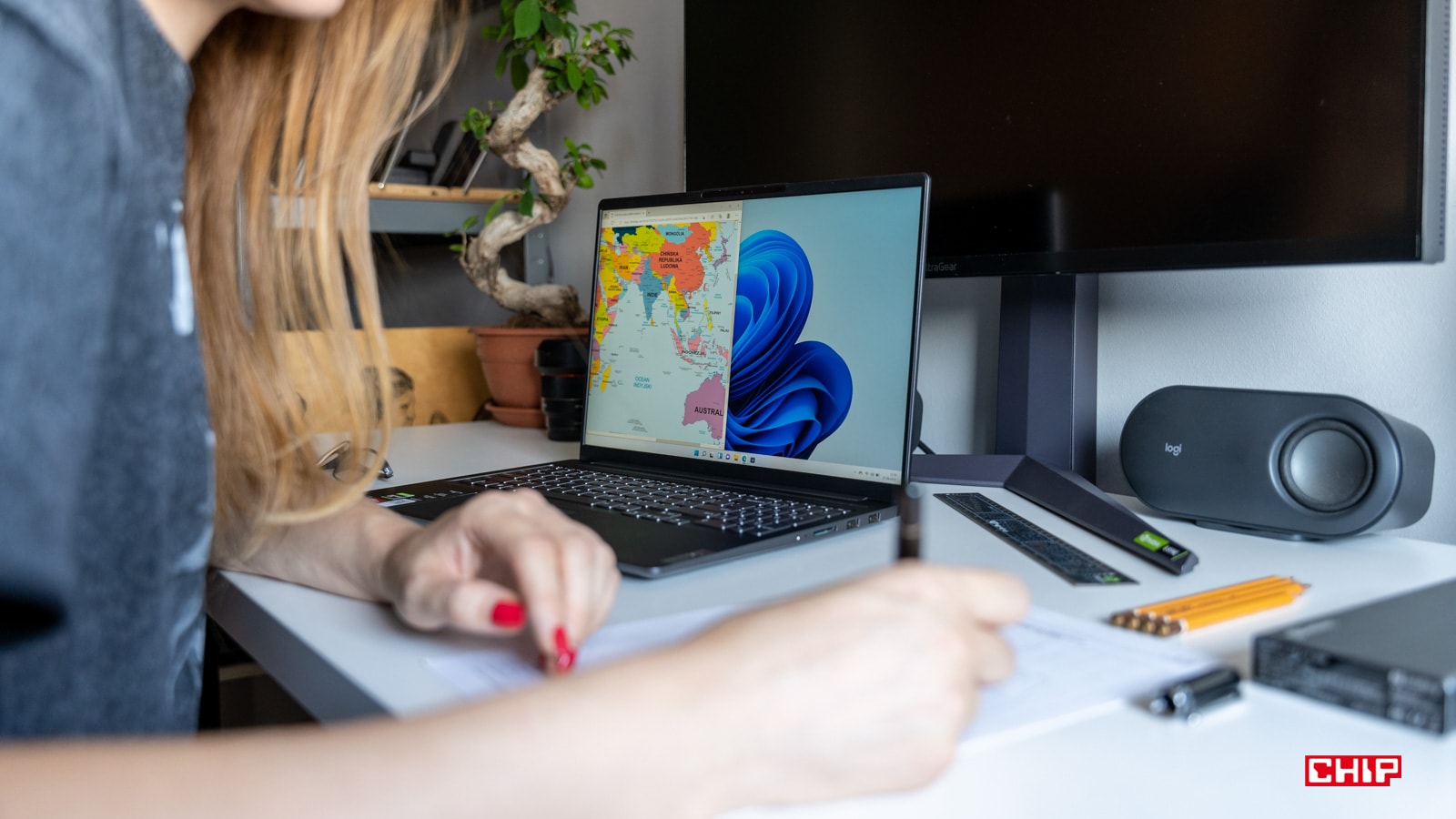 Powrót do szkoły 2022 – laptopy Lenovo polecają się na studia