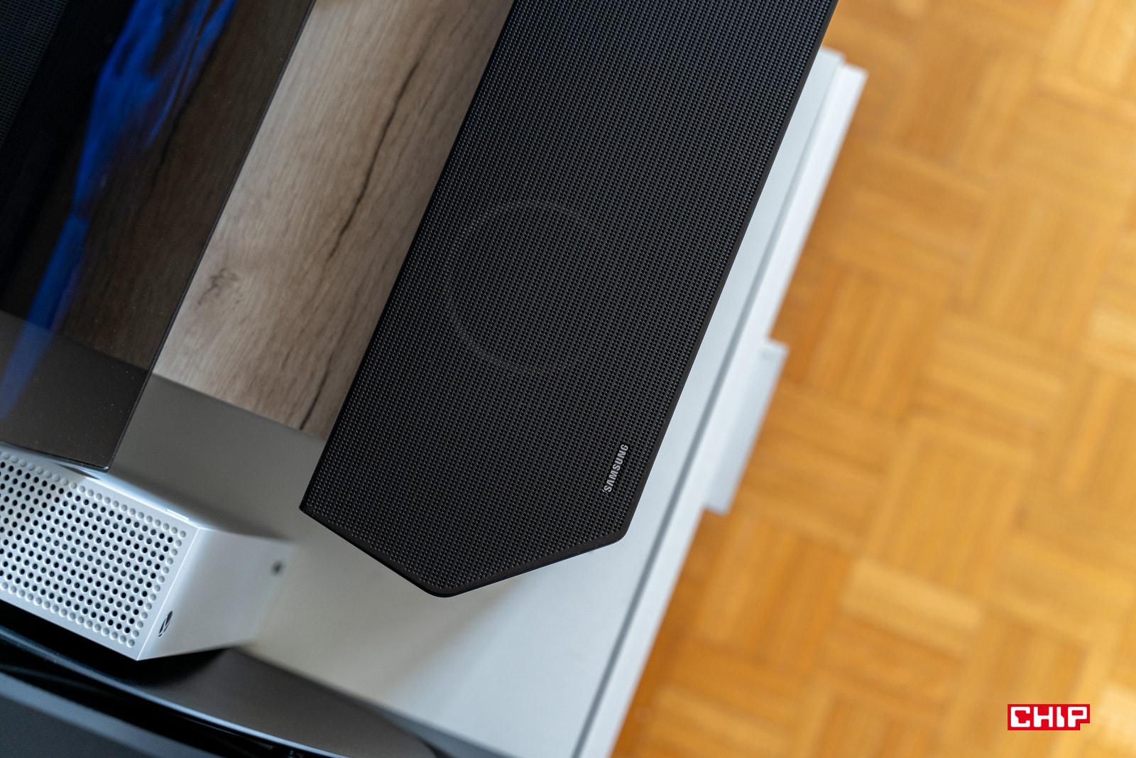 Jakie warunki powinien spełniać soundbar, aby mieć kinowe wrażenia w domu?