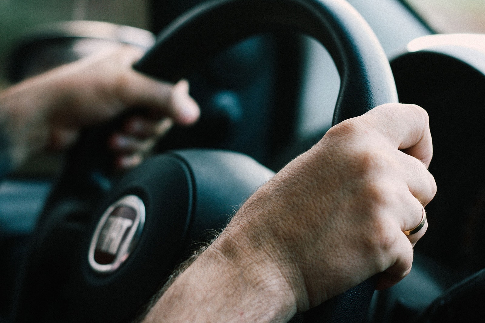 Autokonto – autostrady, parkingi, ubezpieczenie i serwis w jednej aplikacji