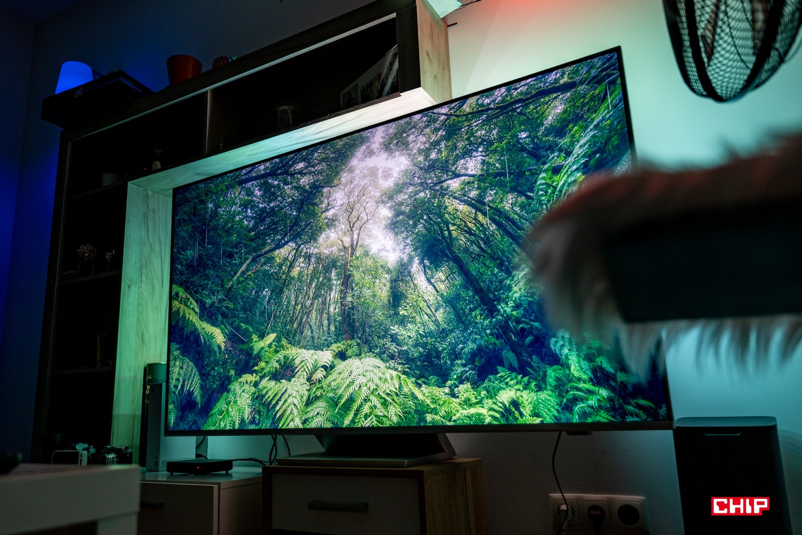 Philips The One – całkowicie spełnia swoją obietnicę za sprawą 65PUS8807